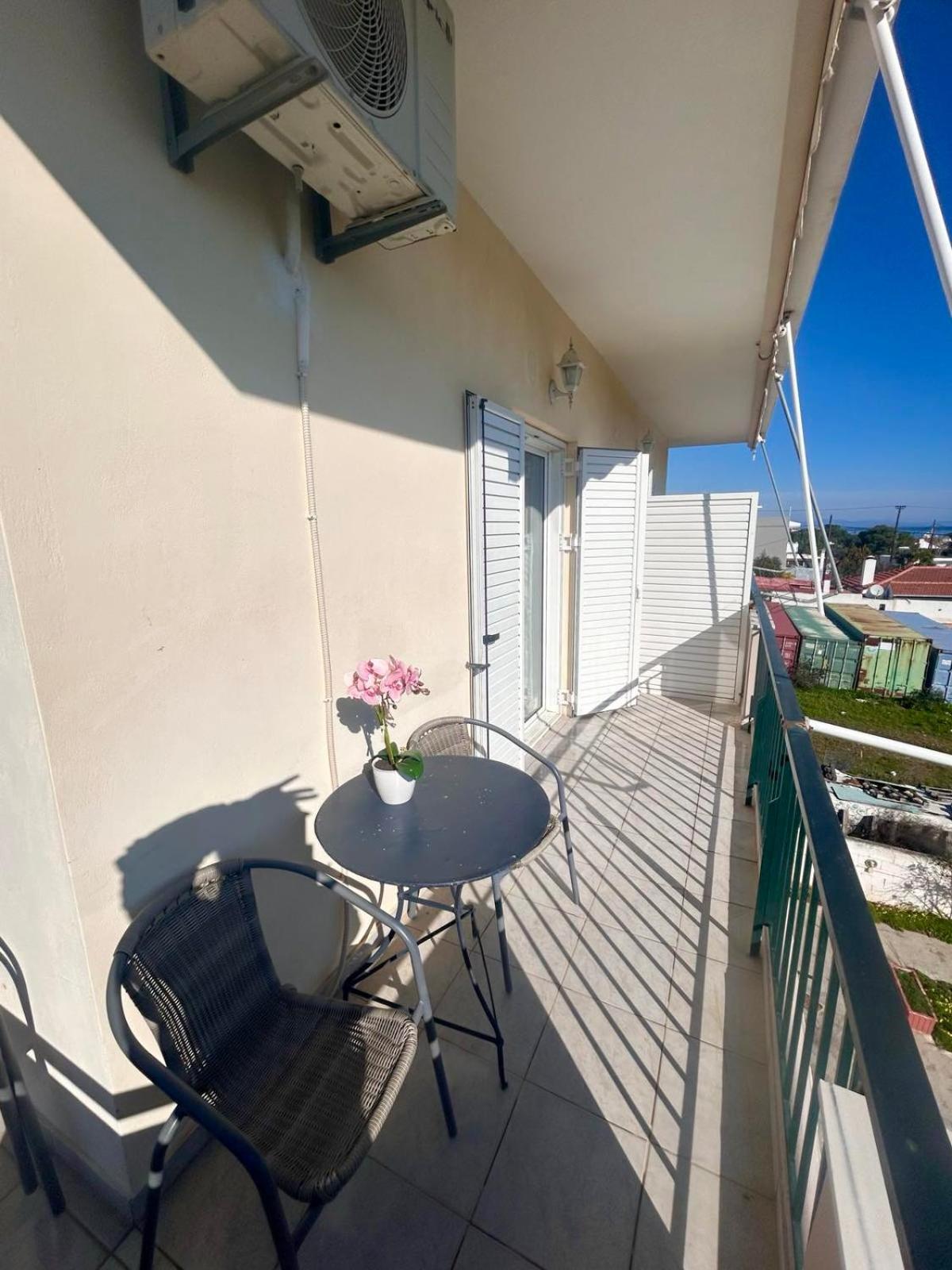 Aktis Apartment Near Airport Artemida  Ngoại thất bức ảnh